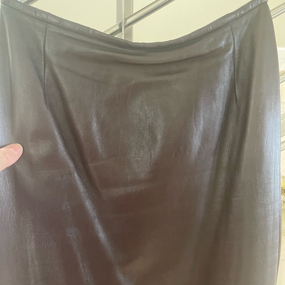 DONNA KARAN BROWN LEATHER SKIRT - Picture 4 of 15